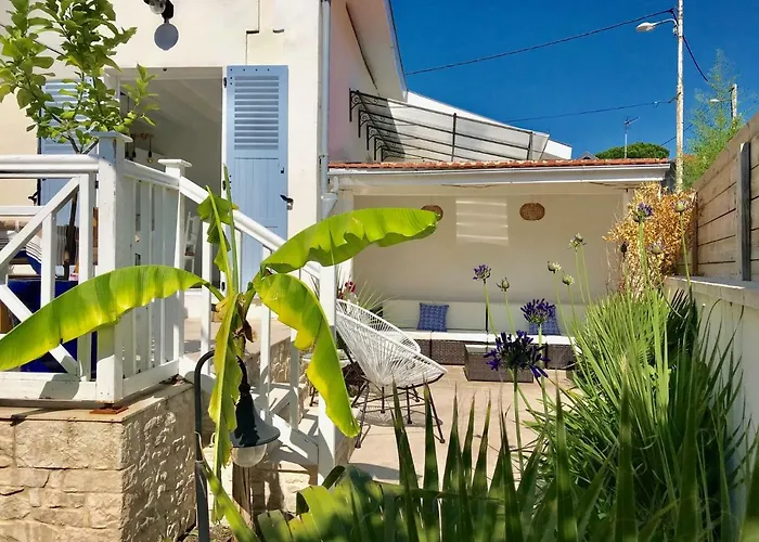 Villa LE TROIS MÂTS